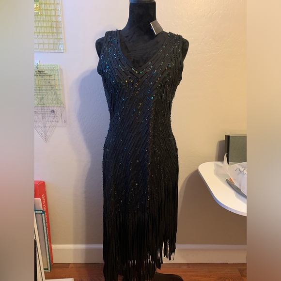 Hong Ni black sequined fringed cocktail dress, v-neck. New w/tags. Beautiful. - Picture 1 of 14